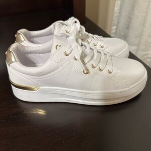 G by Guess White and Gold Women's Sneakers